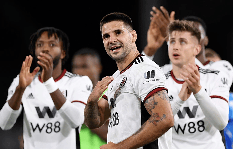 利物浦考察法甲中卫雅凯，科纳特或离队