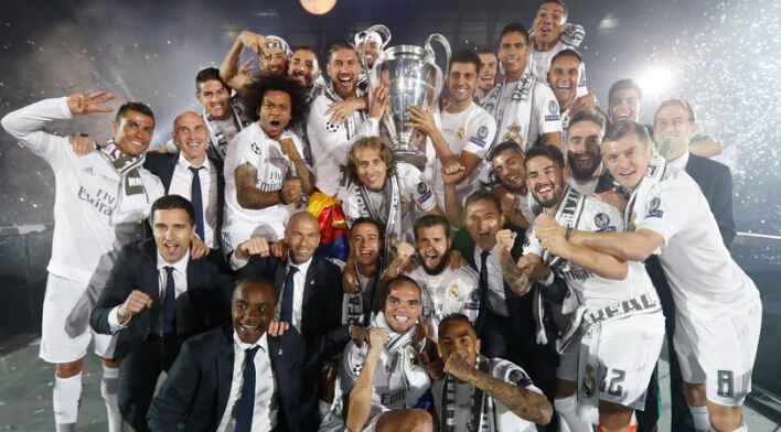 马丁内斯：输球能让球队成长；球员受伤或停赛就不会留在集训