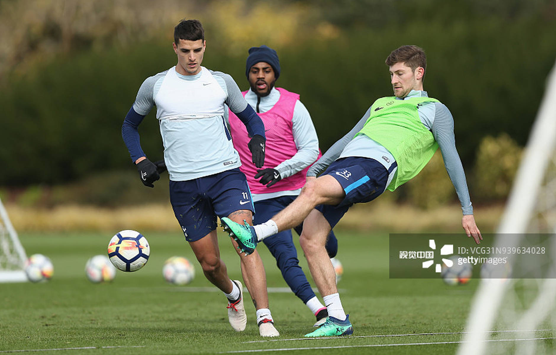 澎湃：泰州开建“苏超”冠军奖杯打卡点，预计12月上旬亮相