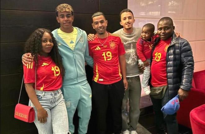 詹姆斯更新社媒：那些黑子们真走上球场，当场就会吓得尿裤子