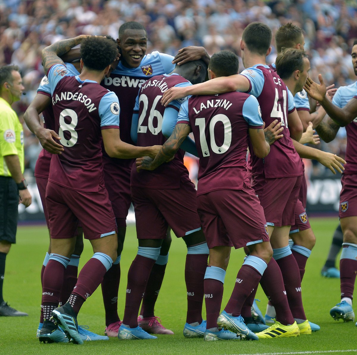 旺达：我和伊卡尔迪恋爱之后，第一时间就坦白告诉了洛佩斯